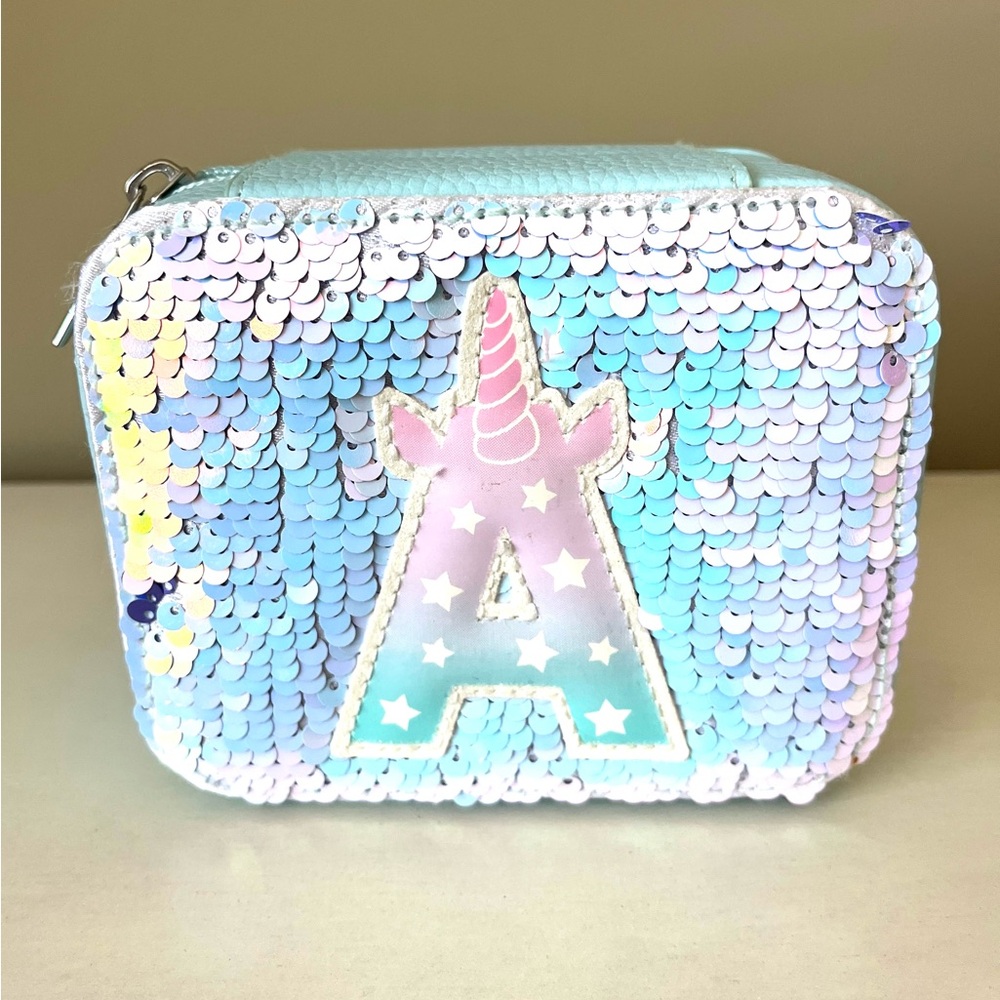 Justice Flippy Sequin A Unicorn Jewerly box plus 4 rings and a charm bracelet!!